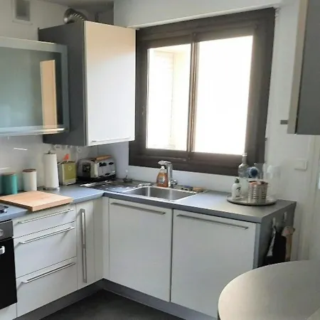 Biarritz, 4 Pieces, 5 Personnes - Fr-1-239-599 * Biarriz